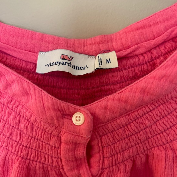 Vineyard Vines. Pink top. Size M - Picture 3 of 3